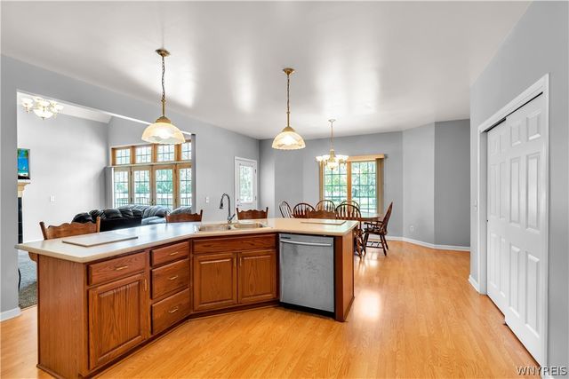 1298 Como Park Boulevard, Cheektowaga, NY 14043
