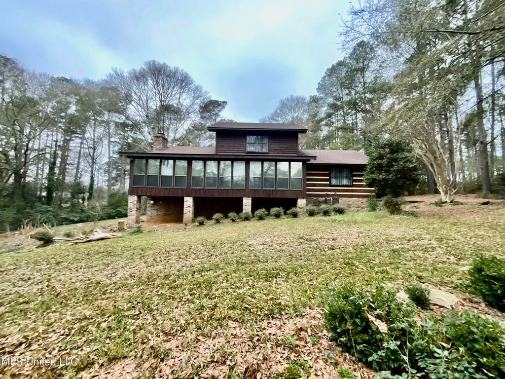 118 Sparks Drive, Magee, MS 39111