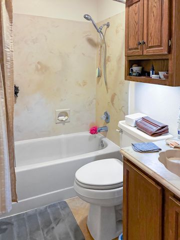 721 S Lightner Ave, Iowa, LA 70647