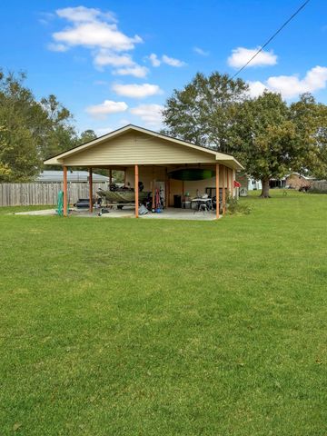 721 S Lightner Ave, Iowa, LA 70647