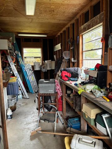 721 S Lightner Ave, Iowa, LA 70647