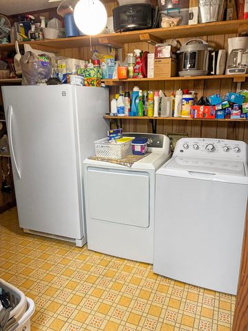 721 S Lightner Ave, Iowa, LA 70647