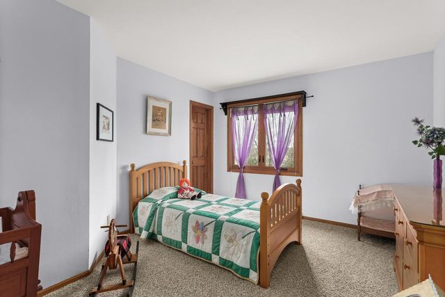 N106W14764 Harrison CIRCLE, Germantown, WI 53022