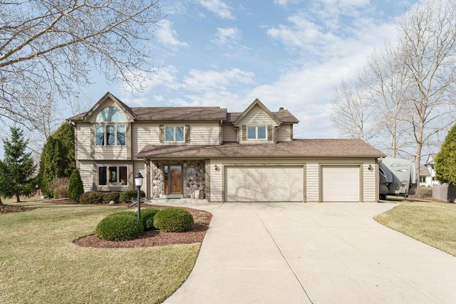 N106W14764 Harrison CIRCLE, Germantown, WI 53022