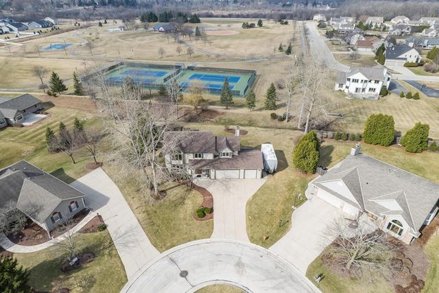 N106W14764 Harrison CIRCLE, Germantown, WI 53022