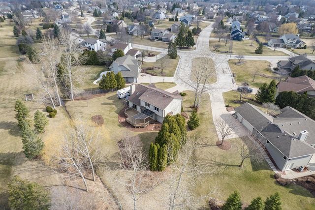 N106W14764 Harrison CIRCLE, Germantown, WI 53022