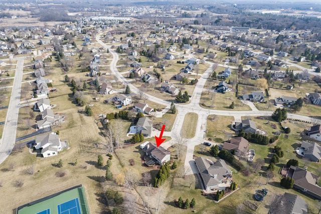 N106W14764 Harrison CIRCLE, Germantown, WI 53022