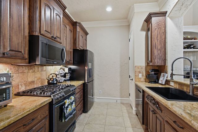 728 Rockingham Drive, Irving, TX 75063