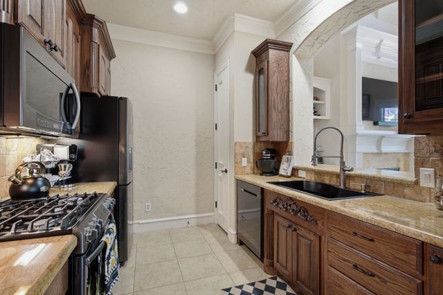 728 Rockingham Drive, Irving, TX 75063