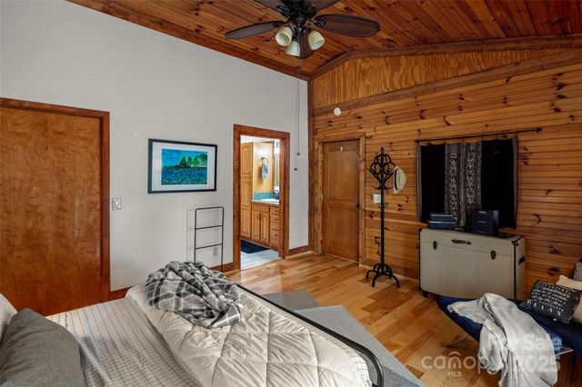 619 Leisure Lane, Burnsville, NC 28714