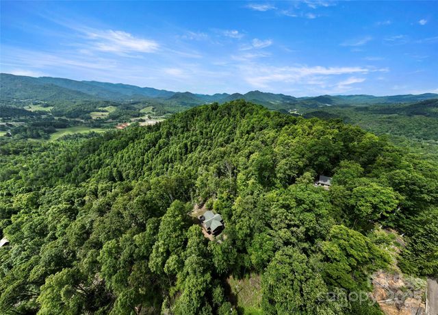 619 Leisure Lane, Burnsville, NC 28714