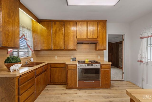 4217 Quarter Avenue, Bakersfield, CA 93309