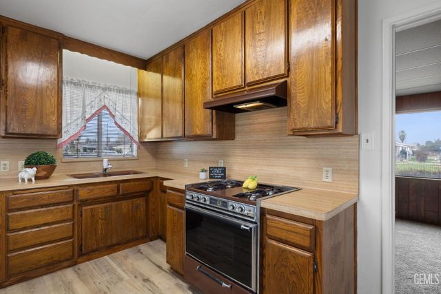 4217 Quarter Avenue, Bakersfield, CA 93309