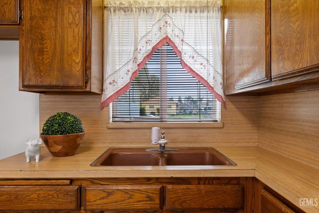 4217 Quarter Avenue, Bakersfield, CA 93309