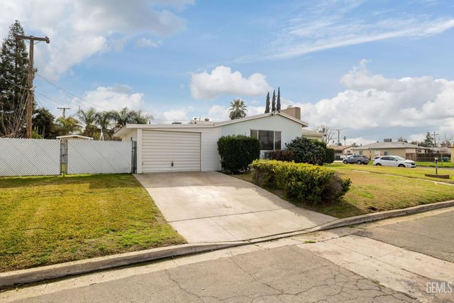 4217 Quarter Avenue, Bakersfield, CA 93309