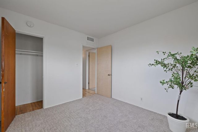 4217 Quarter Avenue, Bakersfield, CA 93309