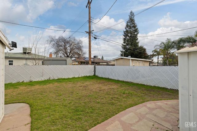 4217 Quarter Avenue, Bakersfield, CA 93309