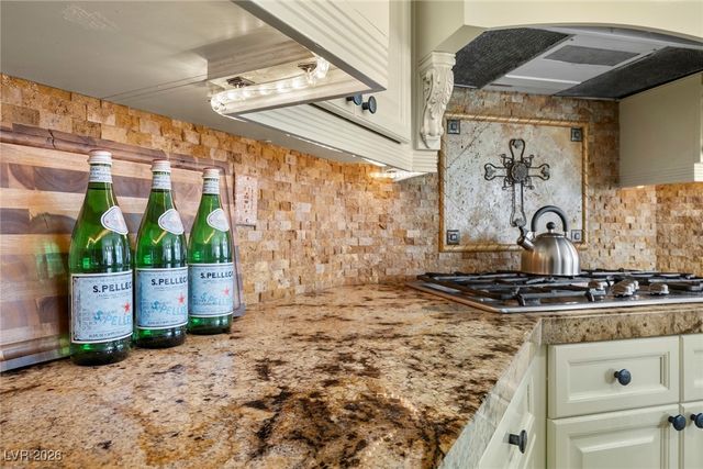 2445 Ping Drive, Henderson, NV 89074