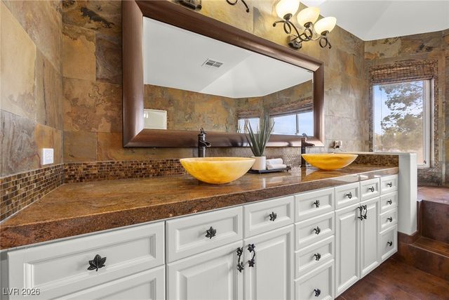 2445 Ping Drive, Henderson, NV 89074