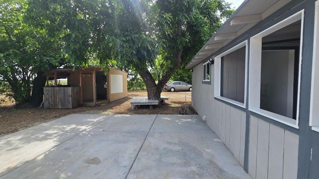 1632 11th Ave, Olivehurst, CA 95961