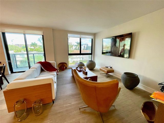 9800 W Bay Harbor Dr 404, Bay Harbor Islands, FL 33154