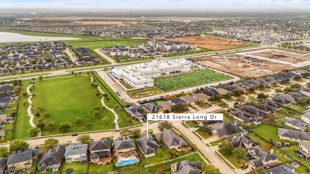 21618 Sierra Long Drive, Richmond, TX 77407