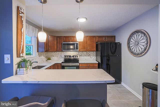 25 SYLVANOAK WAY, Nottingham, MD 21236