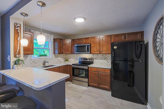 25 SYLVANOAK WAY, Nottingham, MD 21236