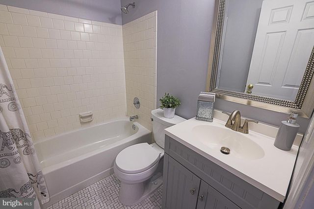 25 SYLVANOAK WAY, Nottingham, MD 21236