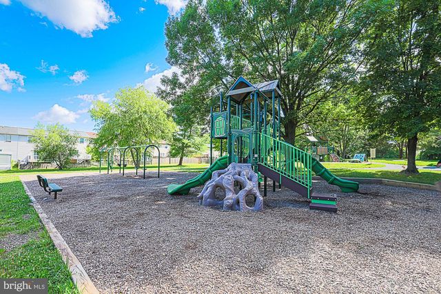 25 SYLVANOAK WAY, Nottingham, MD 21236