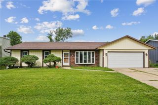 23 Clive Drive NW, Cedar Rapids, IA 52405