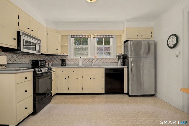 20 Forest Hills Drive, Madison, CT 06443