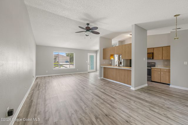 1385 Gillott Street NW, Palm Bay, FL 32907