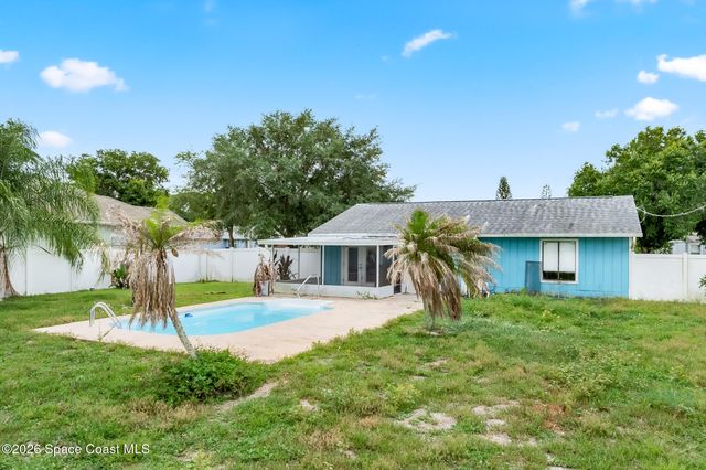 1385 Gillott Street NW, Palm Bay, FL 32907