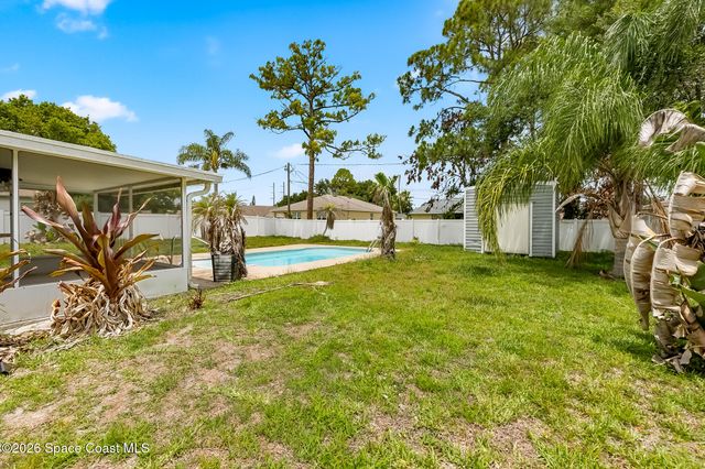 1385 Gillott Street NW, Palm Bay, FL 32907