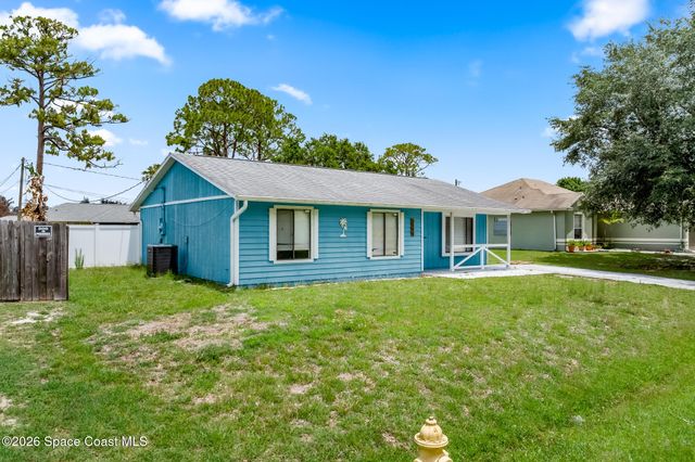1385 Gillott Street NW, Palm Bay, FL 32907