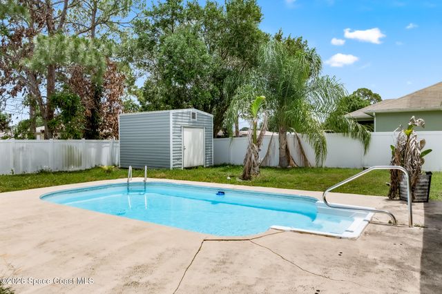 1385 Gillott Street NW, Palm Bay, FL 32907