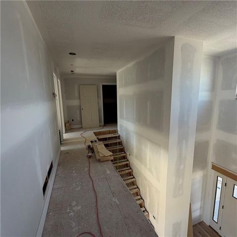 2340 Foxtail Drive, Kearney, MO 64060