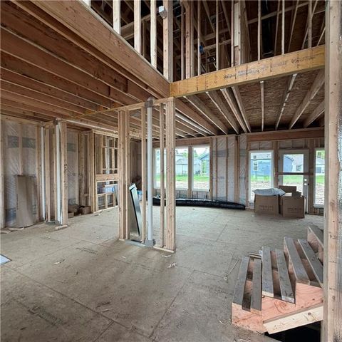 2340 Foxtail Drive, Kearney, MO 64060