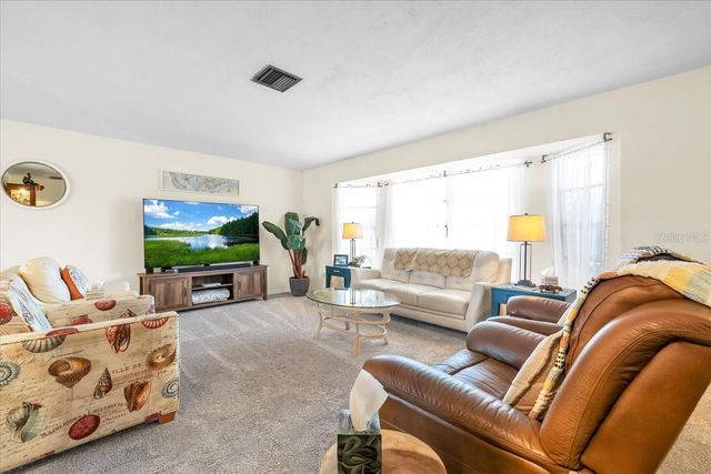 1903 SE 29TH LANE, Cape Coral, FL 33904