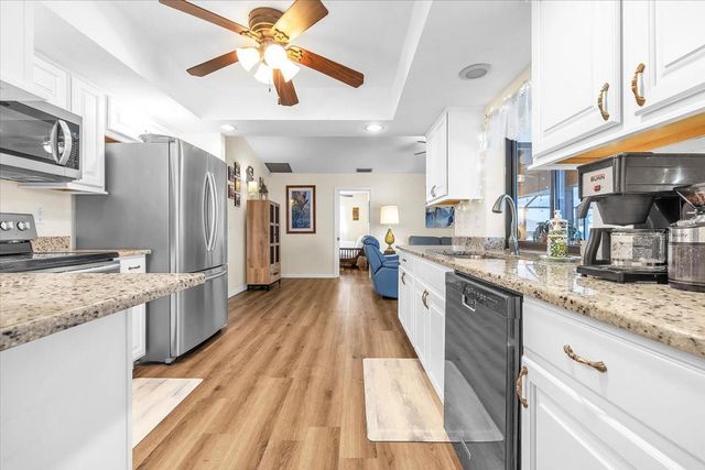 1903 SE 29TH LANE, Cape Coral, FL 33904