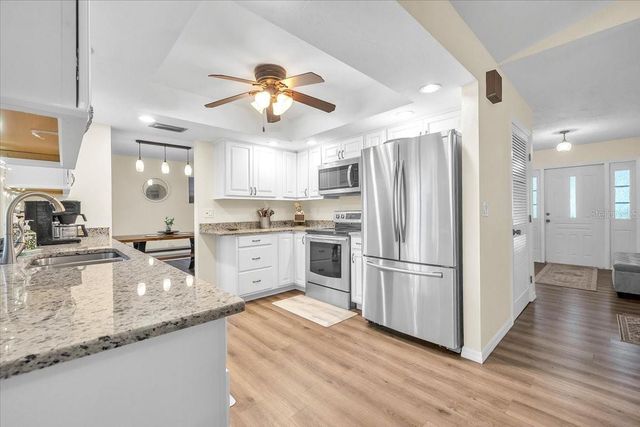 1903 SE 29TH LANE, Cape Coral, FL 33904