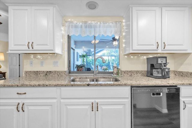 1903 SE 29TH LANE, Cape Coral, FL 33904
