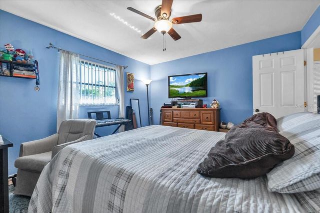 1903 SE 29TH LANE, Cape Coral, FL 33904