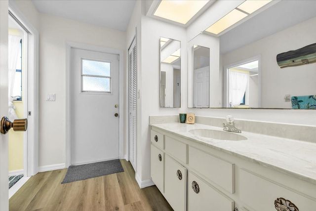 1903 SE 29TH LANE, Cape Coral, FL 33904