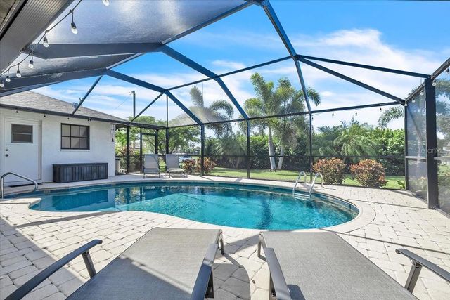1903 SE 29TH LANE, Cape Coral, FL 33904