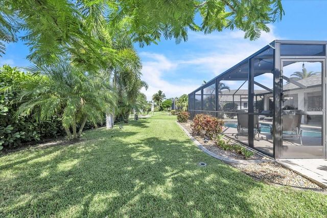 1903 SE 29TH LANE, Cape Coral, FL 33904