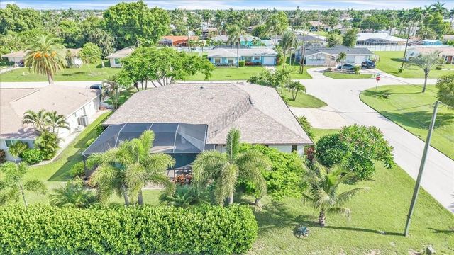 1903 SE 29TH LANE, Cape Coral, FL 33904