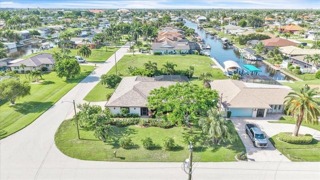 1903 SE 29TH LANE, Cape Coral, FL 33904