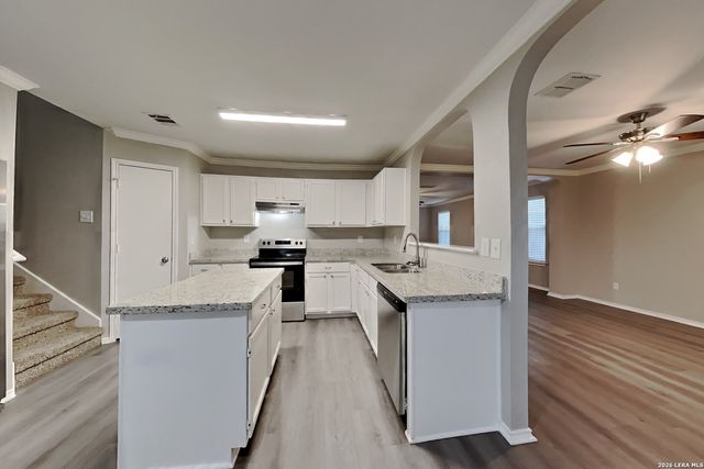 10406 APPALOOSA BAY, San Antonio, TX 78254